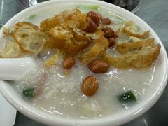 艇仔粥-穗银肠粉店(东川路店)