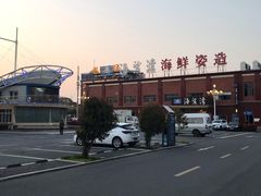 -吾悦生活广场上海飞航店-地下停车场