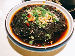 酸辣蕨根粉-蛙蛙叫干锅年代(簋街总店)
