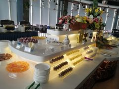 -世贸旋转自助餐厅(360°高空观景店)