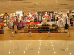 -优衣库(天津鲁能城购物中心店)