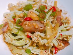 -靓靓蒸虾(恩施新天地店)