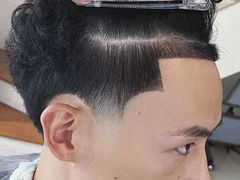 -鸿通城购物中心