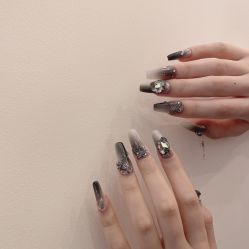 -Fanni美甲美睫皮肤管理