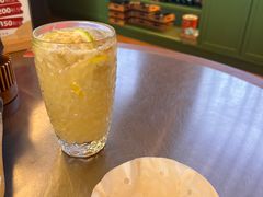 -潮界(LU·ONE凯德晶萃广场店)