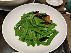 荷兰豆炒香肠-粗茶淡饭·隐庐私厨(东亭店)