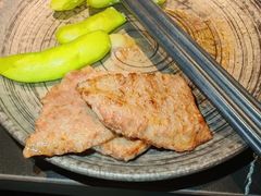-山川小町·极番烧肉(新地假日广场店)