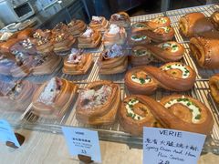 -VERIE BAKEHOUSE