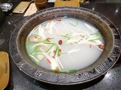 -宽板凳老灶火锅(南礼士路店)