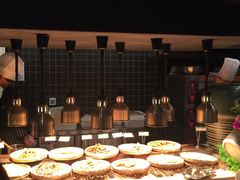 -亚马逊环球美食百汇(新城吾悦广场店)