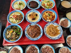 -蓝田九大碗民俗食府(蓝田店)