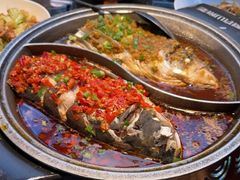 双椒鱼头王-阿瓦山寨·湘菜现炒·剁椒鱼头王(咸阳总店)