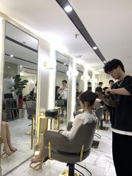 -3AM HAIR SALON染发接发