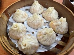 -莱莱小笼·乔艾