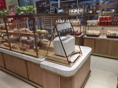 面包甜点陈列柜-皇后西斯汀饼店(文化路店)