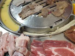 -哈哈碳都·牛肋条无限自助烤肉(台江万达店)