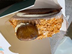 -Dough&Joe团憩(瑞虹天地月亮湾店)