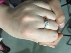 威德钻石-克拉钻专家&D色大本营-威德钻石-克拉钻大本营(南京东路店)