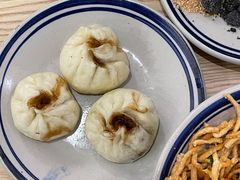 酱肉包子-正南齐北·老街糯米团(洪崖洞店)