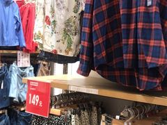 -优衣库(海口秀英万达广场店)