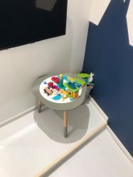 -微笑雨嘉造型护肤