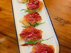 火腿配烤吐司-帕歌西班牙餐厅paco tapas