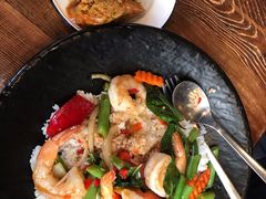 -Show Neua Thai Street Food