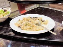 -梅龙镇酒家(南京西路总店)
