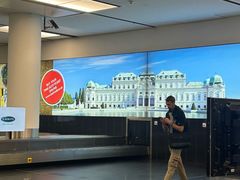 -维也纳国际机场