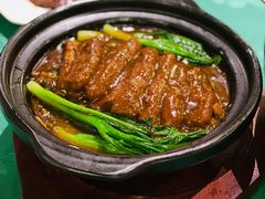 梅菜扣肉-誉八仙粤菜(万象天地店)