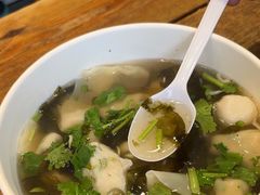 -手劲鱼丸馄饨铺(哈一百店)