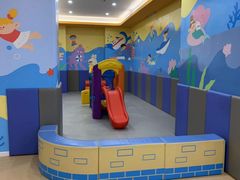 -戊辰亲子游泳俱乐部