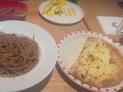 -菲滋意式餐厅(海宁银泰城店)