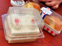 -红宝石·鲜奶小方·海派西点房(南丹店)