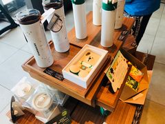 零售区-星巴克(开封万达广场店)