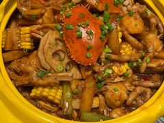 -多嘴超级肉蟹煲(杉杉国潮主题店)