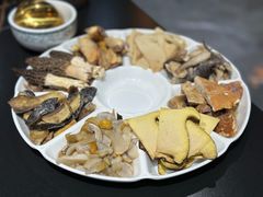 -野菌皇海景野生菌火锅(滨海大道店)