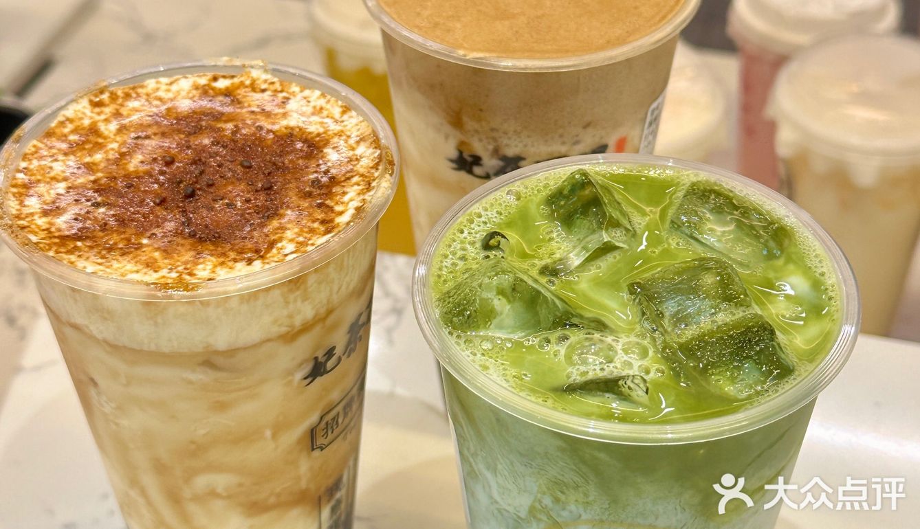 - 还有各种台湾小吃 台湾咸酥鸡、甜不辣、台湾蒜味香肠…