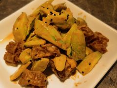 黄瓜拌油条-闫府私房菜·老字号(恒隆店)