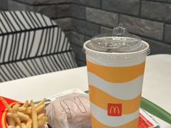 -麦当劳(保利若比邻店)