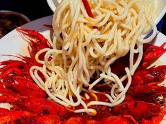 -龙巢盱眙龙虾·牛蛙·烧烤宵夜(八卦岭店)