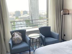-上海漕河泾万丽酒店