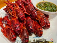 -李双猪·小龙虾·烧烤·羊肉煲(乐山店)