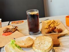 -必胜客(绿地新都会店)