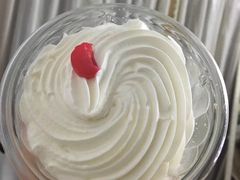 -红宝石·鲜奶小方·海派西点房(丰庄店)