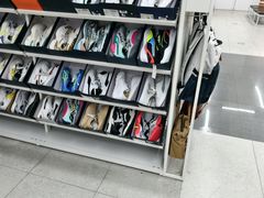 -BIGOFFS 超级折扣(仁恒伊势丹店)