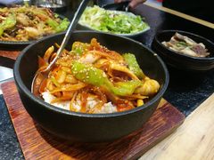 -臻牛烤肉