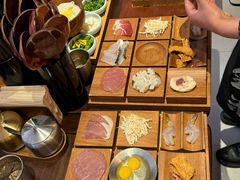 -银米·云南传统过桥米线(双廊黑金冠店)