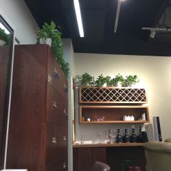 大厅-愉己冥想·护发专门店