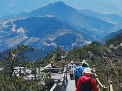 -罗田薄刀峰风景区